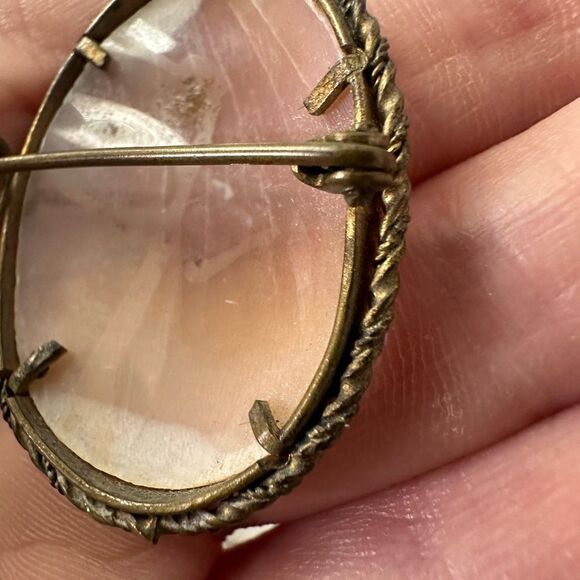 Antique Handcarved Genuine Shell Cameo Brooch Or Pendant - Picture 7 of 8